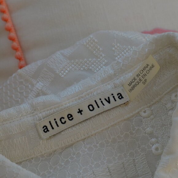 Alice + Olivia Tanisha White Embroidered Patchwork Button Down Tunic Shirt Sz S - Picture 5 of 9